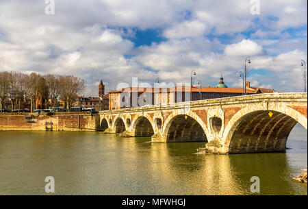 Pont Neuf, d'un pont à Toulouse - France Banque D'Images