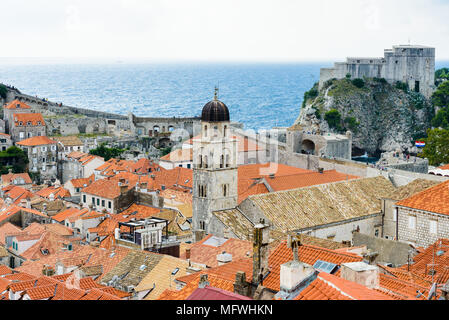 Architecture de la vieille ville de Dubrovnik, en Croatie. Vue depuis les remparts Banque D'Images