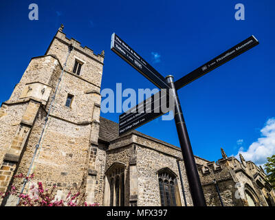 Cambridge Sign & touristiques Eglise St Botolph Cambridge - une église du xive siècle l'Église d'Angleterre dans le centre de Cambridge au Royaume-Uni. Tour est 15ème siècle. Banque D'Images