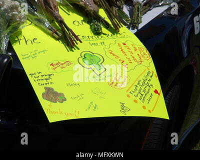 Dallas,USA,26 avril 2018. Dallas patrolman, Regelio Santander, tourné à un Home Depot le 24 avril, est mort à la suite d'une chirurgie à l'Hôpital presbytérien de la Santé du Texas, Dallas. Partenaire de l'agent de Santander a également été tourné ainsi que la perte du magasin funéraire Agent Agent de prévention pour Santander sera mardi, 01 mai à Rockwall, Texas.dallaspaparazzo/Alamy Live News Banque D'Images