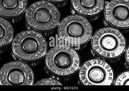 Les cartouches 9 mm Makarov Banque D'Images