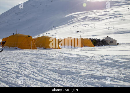 Camp de l'expédition sur les glaces de l'île de Baffin. L'arctique du Nunavut, Canada, Banque D'Images