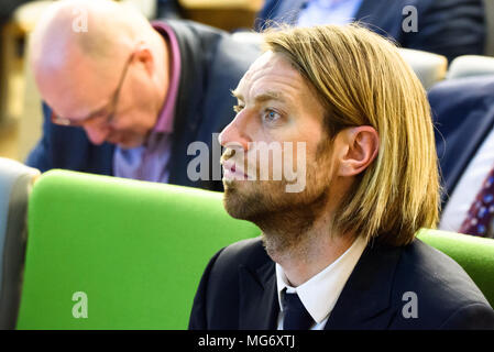 Riga, Lettonie. Apr 27, 2018. Conférence de presse du nouveau président de la Fédération de football letton Kaspars Gorkss. Credit : Gints Ivuskans/Alamy Live News Banque D'Images