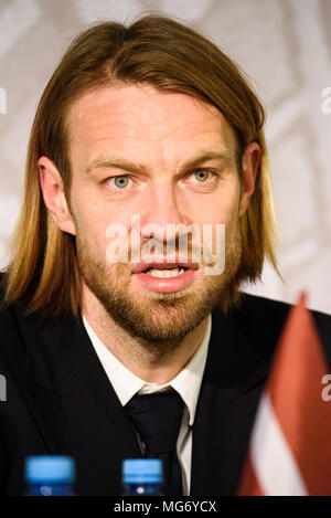 Riga, Lettonie. Apr 27, 2018. Conférence de presse du nouveau président de la Fédération de football letton Kaspars Gorkss. Credit : Gints Ivuskans/Alamy Live News Banque D'Images