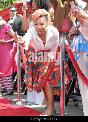 Hollywood, Californie, 27 avril 2018. Anika Noni Rose. Cérémonie en l'honneur de l'empreinte de main et Cicely Tyson au cours de la 2018 TCM Classic Film Festival qui a eu lieu au Théâtre chinois de Grauman. Crédit photo : PMA/AdMedia Crédit : PMA/AdMedia/ZUMA/Alamy Fil Live News Banque D'Images