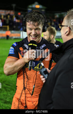 27 AVRIL 2018 , Mend-A-tuyau Jungle, Castleford, England ; Betfred Super League rugby, Castleford Tigers v Wakefield Trinity ; Adam Milner de Castleford Tigers été interviewé après le jeu Banque D'Images