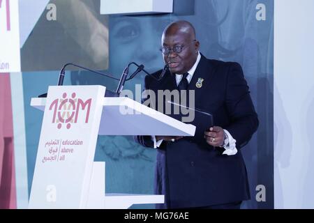 New York, USA, 27 avril 2018.Le Président du Ghana et co-président d'objectifs de développement durable préconise, Nana Akufo-Addo Au cours de l'élaboration par le biais de l'Éducation Initiative un événement du Qatar sur l'éducation aujourd'hui à la Bibliothèque publique de New York à Manhattan. Photo : Luiz Rampelotto/EuropaNewswire dans le monde d'utilisation | Banque D'Images