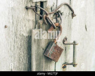 Porte en bois abandonnés Banque D'Images