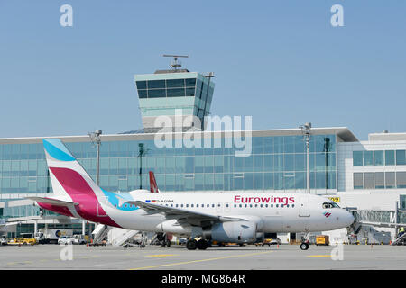 Eurowings,A 320, A320, Airbus, Déploiement, Terminal 2, Satellit, avion, avion, Avion, Aéroport Munich, MUC, Allemagne, Banque D'Images