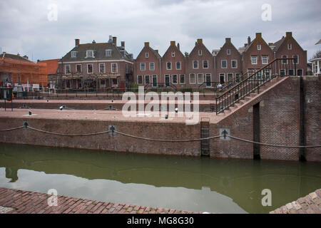 Lemmer , Hollande - 14 avril 2018 vieux bâtiment dans petit village Muiden Banque D'Images