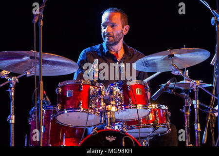 Turin, Italie. Apr 26, 2018. Torino, Italie. 26 avril 2018. Le batteur Eric Groleau au cours d'un concert au Festival de Jazz de Turin Crédit : Marco Destefanis/Pacific Press/Alamy Live News Banque D'Images