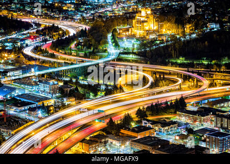 Vue aérienne de l'I5 et I90 en échange de Seattle. Banque D'Images