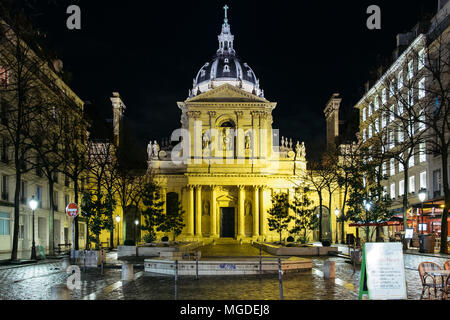 Paris, France. 11 février 2018. La chapelle de l'Université de la Sorbonne dans la nuit. Banque D'Images