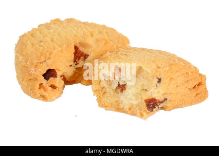 Cookies amande douce isolé sur fond blanc. Banque D'Images