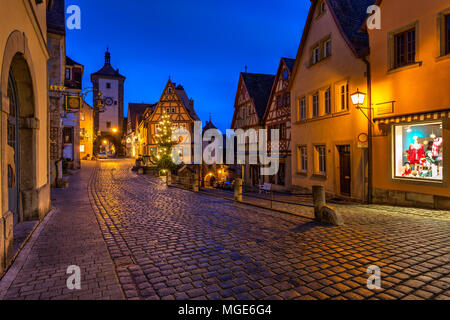 Plönlein avec Kobolzeller Steige et Spitalgasse. Plönlein das mit dem Sieberstor Kobolzeller und dem Tor . Rothenburg ob der Tauber. Rothenburg. Banque D'Images