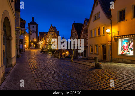 Plönlein avec Kobolzeller Steige et Spitalgasse. Plönlein das mit dem Sieberstor Kobolzeller und dem Tor . Rothenburg ob der Tauber. Rothenburg. Banque D'Images