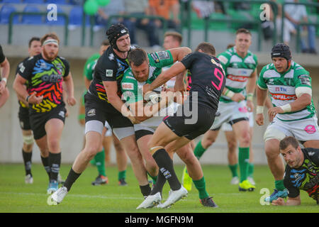 Treviso, Italie. 28 avril, 2018. Benetton le capitaine Alberto Sgarbi marque un essai lors du match contre le zèbre Rugby Club dans GuinnessPro14©Massimiliano Carnabuci/Alamy live news Banque D'Images