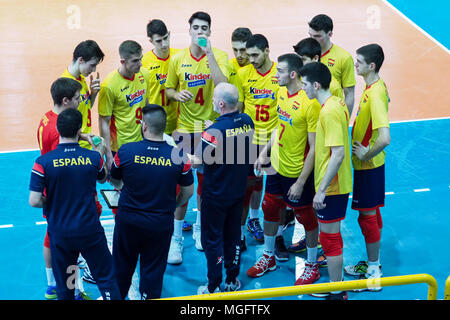 Corigliano-Rossano, Italie. 28 avril 2018. Corigliano-Rossano, un jeu d'action à l'Italy-Spain match dans le tournoi de qualification pour les Championnats d'Europe de volley-ball des moins de 20. 27/04/2018, Corigliano-Rossano, Italie. 28 avril 2018. Corigliano-Rossano, Italie : Crédit Photo indépendant Srl/Alamy Live News Banque D'Images