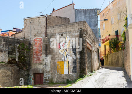 Murales Orgosolo en Italie depuis 1969 environ le mur peintures reflètent différents aspects de la Sardaigne, les luttes politiques et les questions internationales Banque D'Images