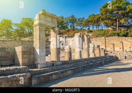 Colonnes du temple dorique en ville de Kamiros (île de Rhodes (Grèce) Banque D'Images