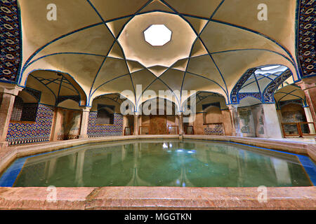 Baignoire ancienne maison construite par les Safavides, dans le Ghanj Ali complexe, en Iran, Kerman. Banque D'Images