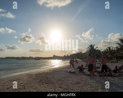 Mahahual, au Mexique, en Amérique du Sud : [Mahahual, la destination touristique, la mer des Caraïbes, du golfe] Banque D'Images