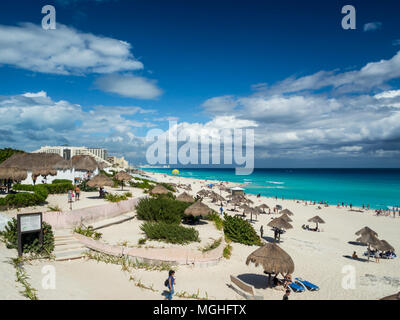 Cancun, Mexique, Amérique du Sud : [relaxation Tropical à zona hotelera à Cancun, destination touristique, playa Chac Mool beach] Banque D'Images