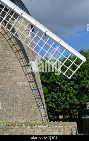 Moulin de Bradwell est l'un des plus distinctifs des Milton Keynes dispose d'historique historique construit en 1817 ; décortiquer les deux farines et aliments pour animaux. Banque D'Images