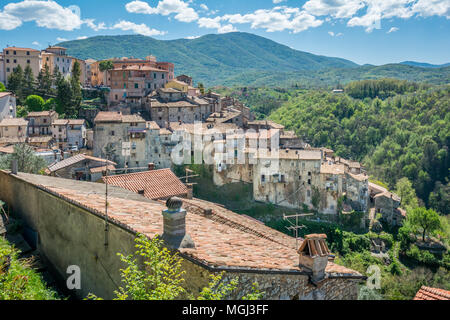 Vue panoramique à Poggio Moiano, village dans la province de Rieti, Latium, Italie centrale. Banque D'Images