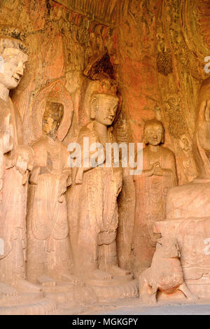 Grottes de Longmen ( Dragon's Gate) Grottes de Longmen ou grottes.UNESCO World Heritage de dizaines de milliers de statues de Bouddha et ses disciples Banque D'Images