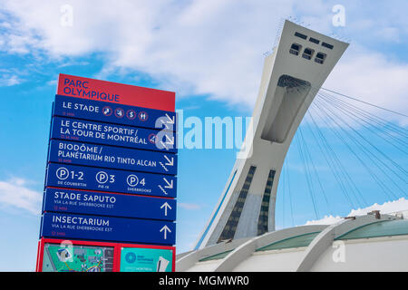 Montréal, CA - 28 Avril 2018 : Le Stade olympique de Montréal et tour inclinée. Banque D'Images