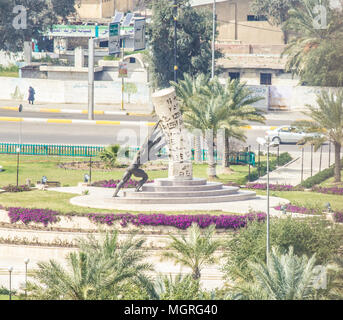 Enregistrer l'Iraq Statue conçu par le sculpteur irakien Mohammed Ghani Hikmat .qui situé à Bagdad. Banque D'Images