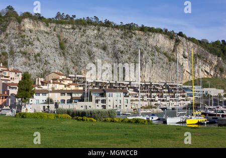 Bateau bateaux amarrés à la marina dans Portopiccolo, près de Trieste, Italie Banque D'Images