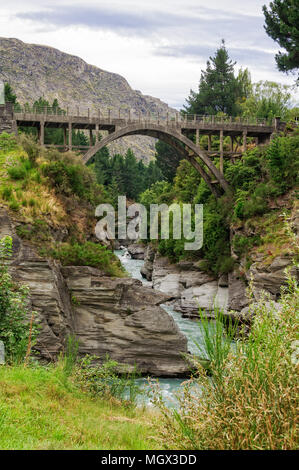 Edith Cavell, pont au-dessus de la rivière Shotover - Queenstown, Nouvelle-Zélande Banque D'Images