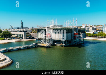 Lisbonne, Portugal - 15 août 2017 : Vue aérienne de l'Océanarium de Lisbonne qui est situé dans le Parque das Nacoes et est le plus grand aquarium intérieur dans l'UE Banque D'Images