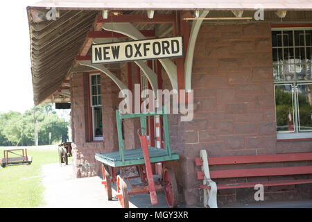 New Oxford, PA, USA - 2 juin 2012 : la nouvelle gare d'Oxford, qui sert maintenant de musée ferroviaire, est situé sur la route de Lincoln. Banque D'Images