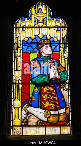 Vitrail représentant Richard Duc d'york à genoux dans la prière. L'église St Laurence Ludlow Shropshire UK. Avril 2018 Banque D'Images