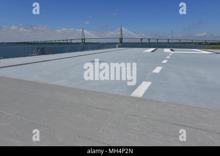 Depuis le pont d'un porte-avions américain Banque D'Images