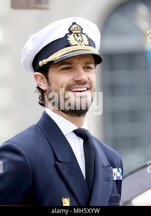 Stockholm, Suède. Apr 30, 2018. Le prince Carl Philip de Suède au Palais Royal de Stockholm, le 30 avril 2018, à l'occasion de le Roi Carl Gustaf's 72e anniversaire Crédit : Albert Nieboer/Pays-Bas/Point de vue de · PAS DE SERVICE DE FIL · Crédit : Albert Nieboer/RoyalPress/dpa/Alamy Live News Banque D'Images