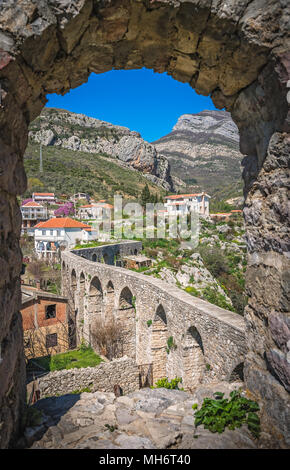 Vestiges d'aqueduc de la ville de Stari Bar près de Bar city, Monténégro Banque D'Images