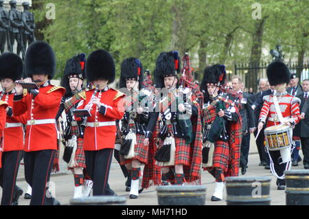Le Scots Guards Memorial Service - Horse Guards Parade Banque D'Images
