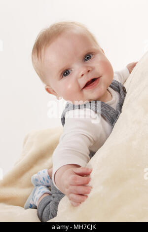 3 Mois Bebe Garcon Photo Stock Alamy