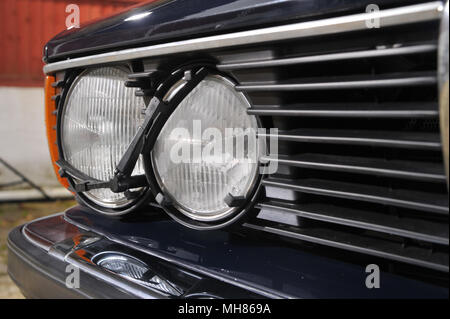 1983 BMW 732i E23 Voiture de luxe allemande classique Banque D'Images