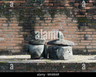 Paysage de ruine images de Bouddha en coordination Hall et Pagode principale de Wat Phra Ram temple, lieu historique ou archéologique, ou des vestiges antiques, célèbre destination touristique dans la province d'Ayutthaya, Thaïlande Banque D'Images
