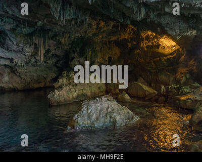 L'intérieur de la grotte de Nettuno en Sardaigne Banque D'Images