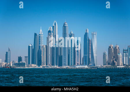 Une vue sur la marina à partir de la guerre du Golfe à Dubaï (Émirats arabes unis, au Moyen-Orient. Banque D'Images