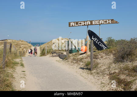 L'entrée à l'Aloha Beach Club, situé sur l'une des nombreuses plages de Zeeland aux Pays-Bas. Banque D'Images