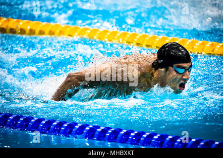 Michael Phelps en compétition dans le 200 mètres papillon lors de la demi-finale aux Jeux Olympiques de Londres 2012 Michael Phelps (USA) Banque D'Images