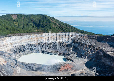 Vulcano Poas au Costa Rica Banque D'Images