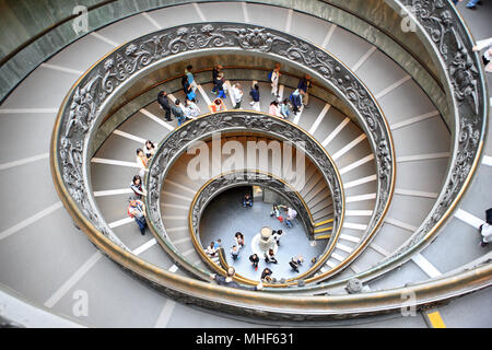 Escalier Bramante, Musées du Vatican, Cité du Vatican, Rome Banque D'Images